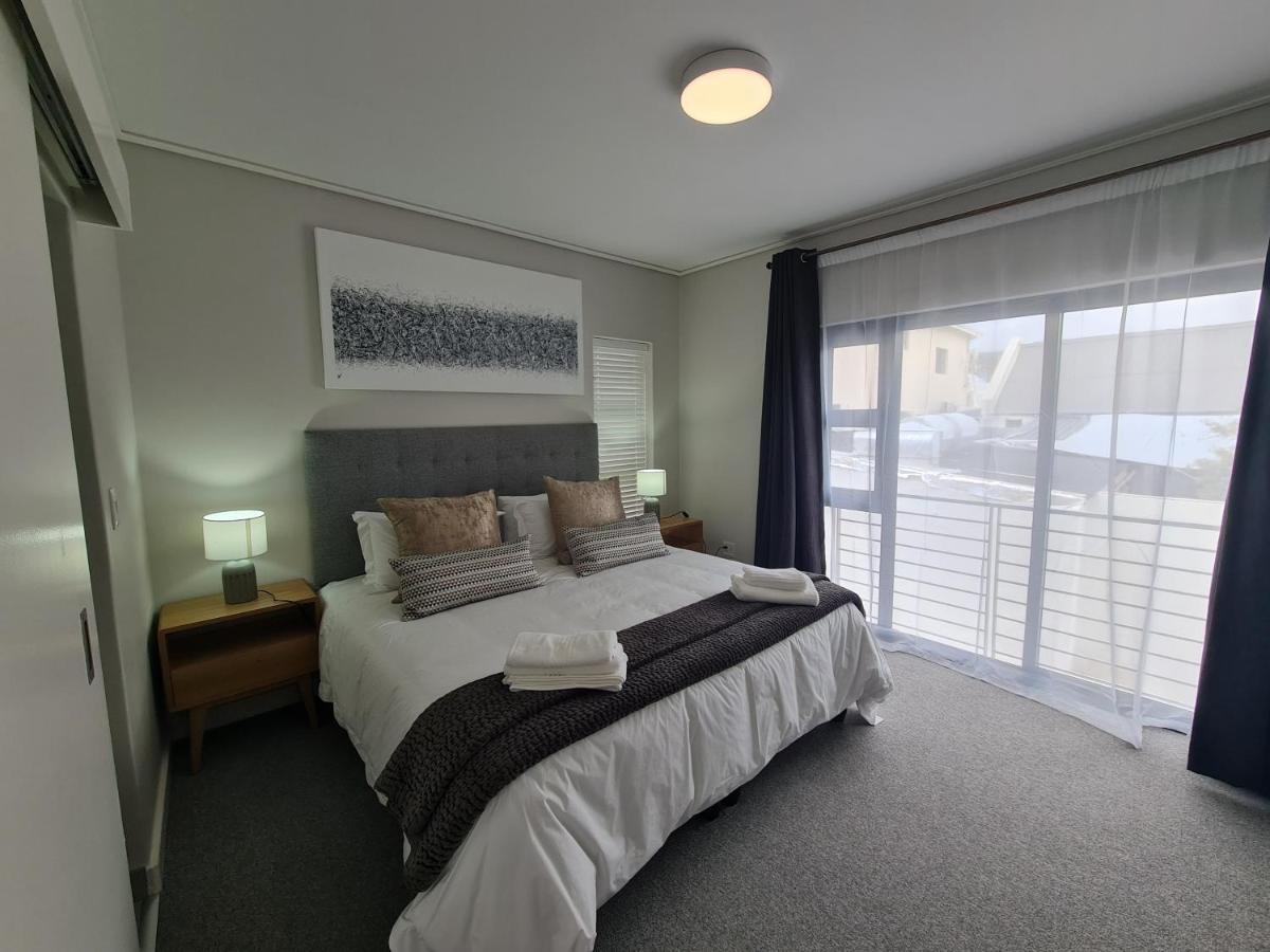 116 The Esplanade * Hermanus